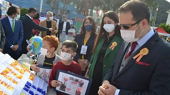 Projelerini sergilediler