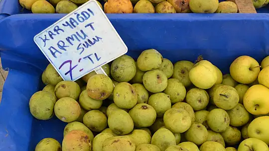 YAZ MEYVELERİ TEZGÂHTA