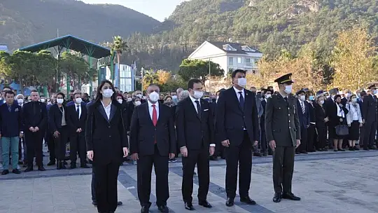 Fethiye'de Atatürk saygı ile anıldı