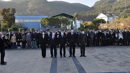 Fethiye'de Atatürk saygı ile anıldı