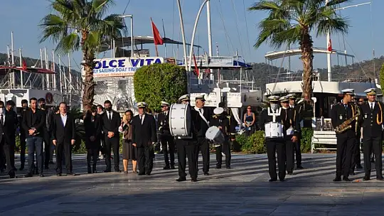 Fethiye'de Atatürk saygı ile anıldı