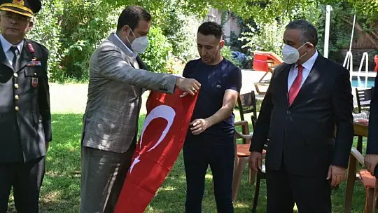 Kaymakam Fırat'tan, 15 Temmuz Gazisi Aybey'e ziyaret