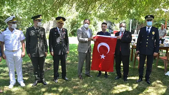 Kaymakam Fırat'tan, 15 Temmuz Gazisi Aybey'e ziyaret