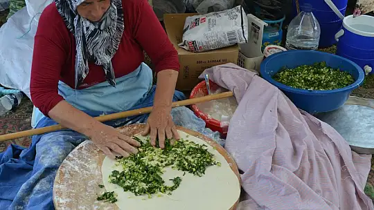 Beşkaza Meydanı'nda Ki Stantlar İlgi Çekiyor