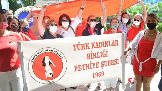 CHP 30 Ağustos Zafer Bayramını coşku ile kutladı