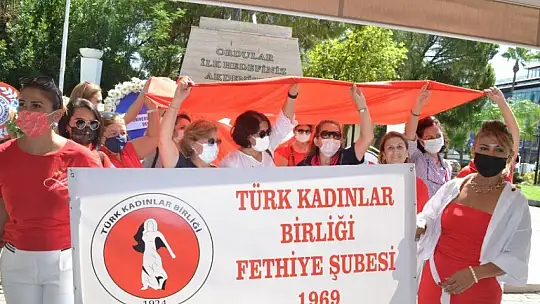 CHP 30 Ağustos Zafer Bayramını coşku ile kutladı