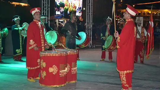 Gazi Aybey, 'Şehitlerimizin, gazilerimizin kanıyla buradayız'