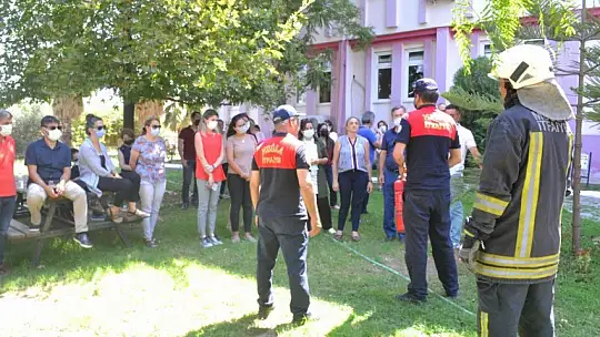 Fethiye ASMK Meslek Yüksekokulunda Gerçeği Aratmayan Yangın Tatbikatı Gerçekleştirildi