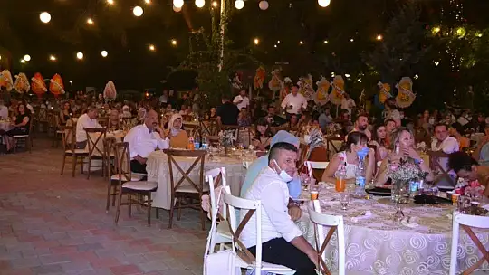 Mehmet Okar ile Pınar Kılınç rüya gibi bir düğünle dünya evine girdi