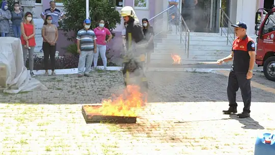 Fethiye ASMK Meslek Yüksekokulunda Gerçeği Aratmayan Yangın Tatbikatı Gerçekleştirildi