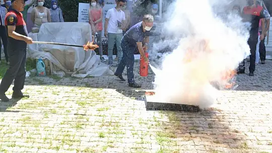 Fethiye ASMK Meslek Yüksekokulunda Gerçeği Aratmayan Yangın Tatbikatı Gerçekleştirildi