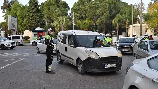 Kaymakam Fırat, 'Emniyet kemeri hayati önem taşıyor'