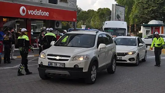 Kaymakam Fırat, 'Emniyet kemeri hayati önem taşıyor'