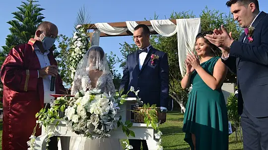 Pandemiye rağmen 1177 nikâh kıyıldı