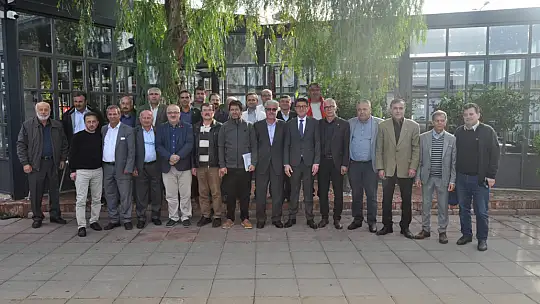 Aday Adayı Kökten Muhtarların Taleplerini Dinledi