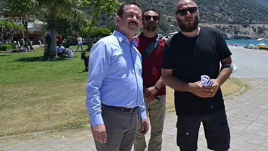 AK Partili Öztürk, yamaç paraşütü pilotlarının sorunlarını dinledi