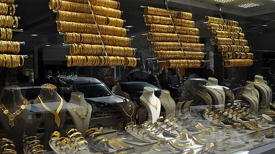 Bankaların Faiz Oranları Vatandaşı Bankaya Yönlendiriyor! Uzmanı Açıkladı