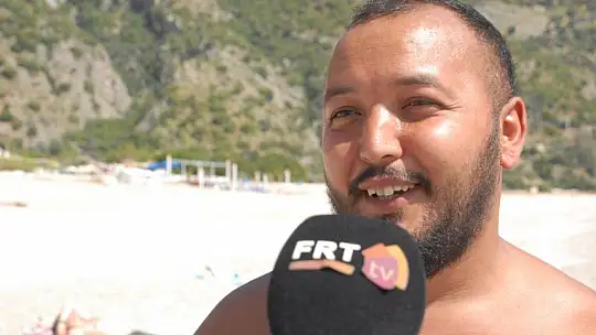 Güneşli ve güzel havada deniz keyfi yaptılar