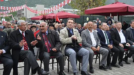 İLÇE TEŞKİLATI DUALARLA AÇILDI