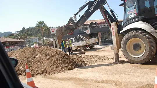 Güneşli ve güzel havada deniz keyfi yaptılar