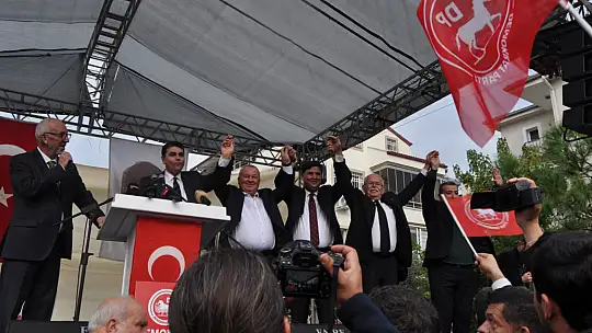 İLÇE TEŞKİLATI DUALARLA AÇILDI