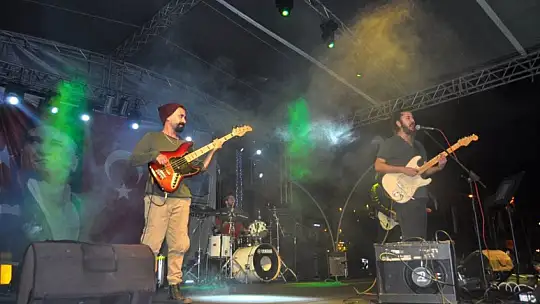 Vatandaşlar Cumhuriyet Konseri ile Coştu