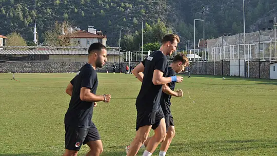 Fethiyespor'da Saruyer mesaisi devam ediyor
