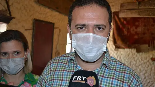 Beste yarışması birincisi öğretmen ve öğrencilere Kaymakam'dan plaket