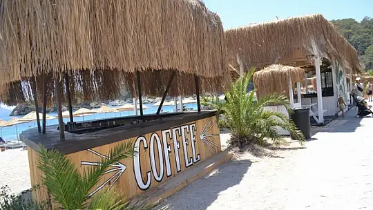 Ölüdeniz Kumburnu Plajı baştan aşağıya yenilendi