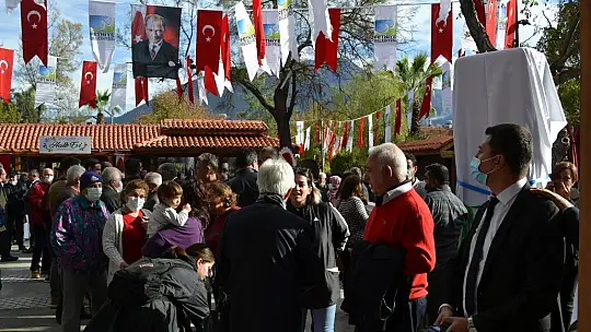Bahriye Üçok Parkı, Halk Evi ve Türkan Saylan Anıtı açıldı