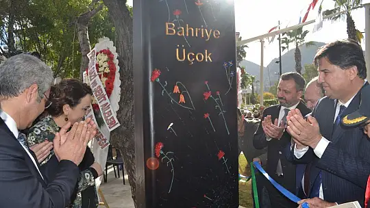 Bahriye Üçok Parkı, Halk Evi ve Türkan Saylan Anıtı açıldı