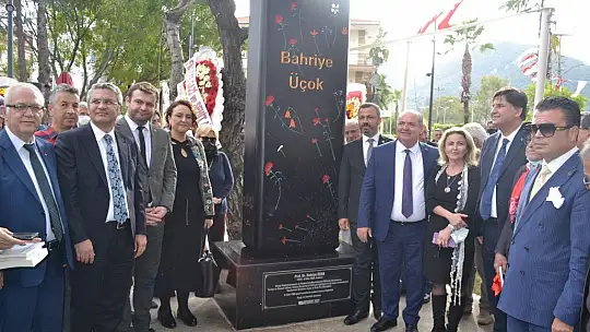 Bahriye Üçok Parkı, Halk Evi ve Türkan Saylan Anıtı açıldı