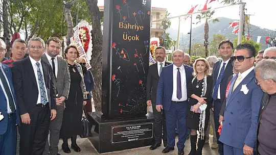 Bahriye Üçok Parkı, Halk Evi ve Türkan Saylan Anıtı açıldı
