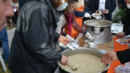 Bahriye Üçok Parkı, Halk Evi ve Türkan Saylan Anıtı açıldı