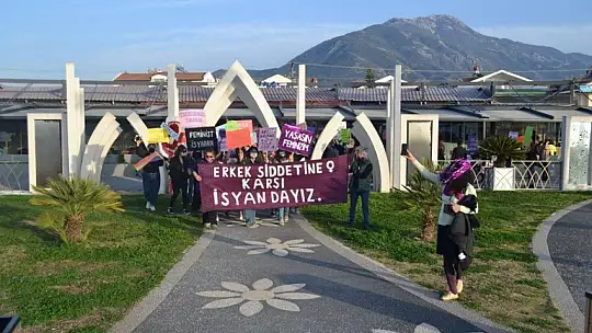 Kadın platformları  yürüyüş etkinliği düzenledi