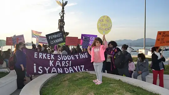 Kadın platformları  yürüyüş etkinliği düzenledi