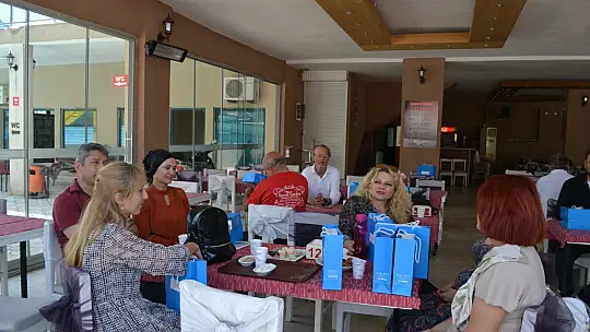 Gazeteciler Bayramlaştı