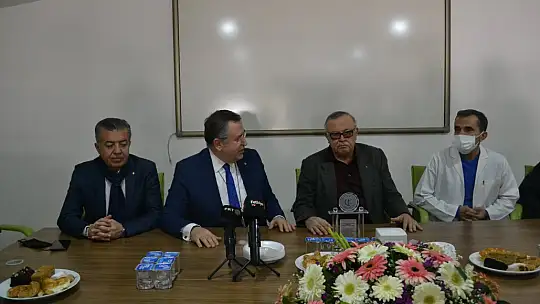 Ftso'dan Esnaf Hastanesi'ne Plaket