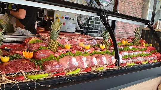 Sürmeli Kasap ve Şarküteri Fethiye halkı ile buluştu