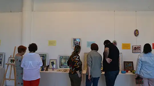 Anneler Günü'ne Özel Karma Sergi