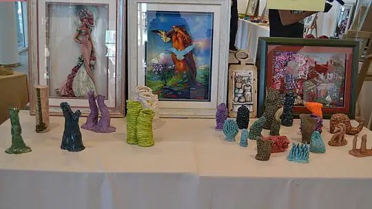 Anneler Günü'ne Özel Karma Sergi