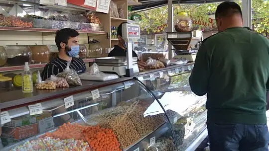 Fethiye'de yılbaşı alışveriş telaşı yaşandı