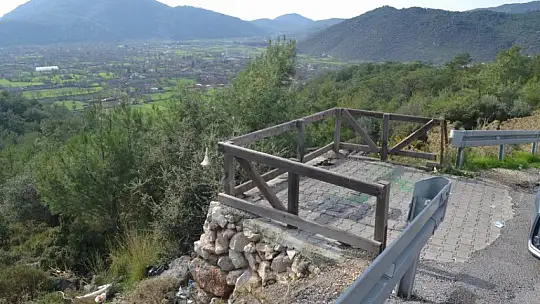 Tatilcilerden kalma çöpler dikkat çekiyor