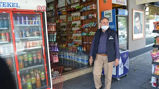 Muaflar dışarıda vatandaşlar evlerde