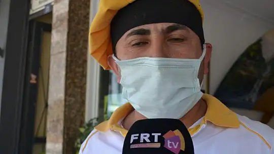 Muaflar dışarıda vatandaşlar evlerde