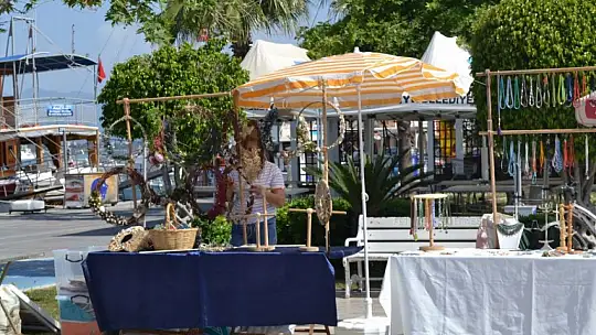 El Emeği Standları Beşkaza Meydanı'nda