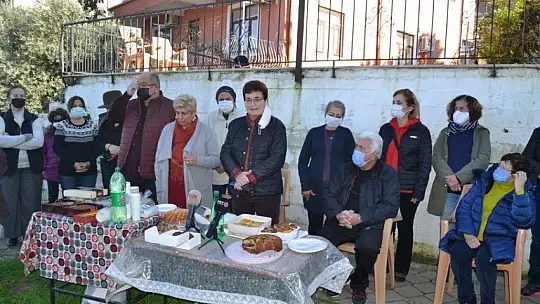 Mahalle halkının park sevinci 