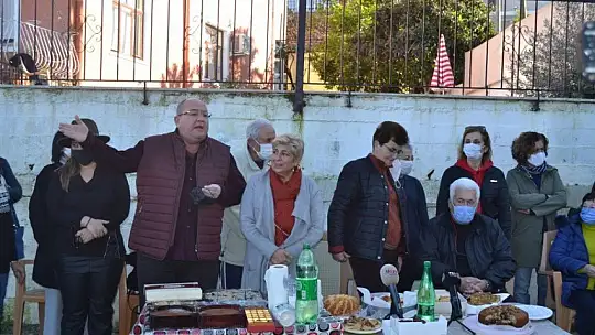 Mahalle halkının park sevinci 