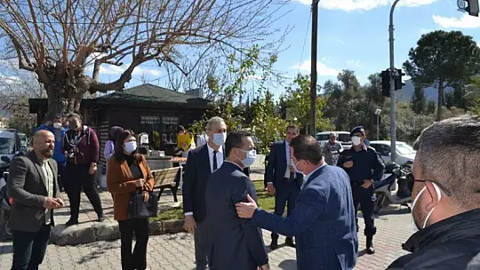 Muhtardan çocuklara bisiklet