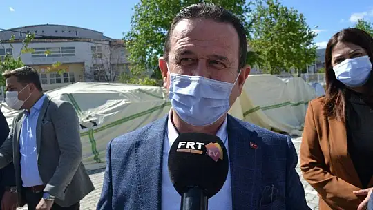 Muhtardan çocuklara bisiklet